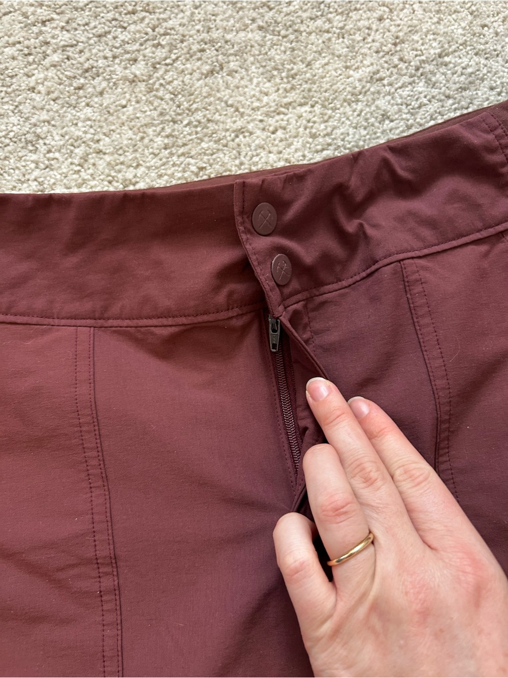 REI Hiking Shorts Women's Maroon Active Size 6 EUC - Picture 5 of 12